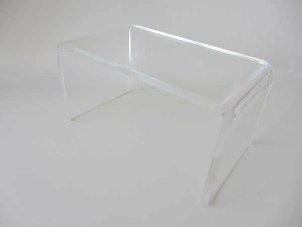 https://www.plexiglashaube.de/cdn/shop/products/gebogen_grande.jpg?v=1564759126